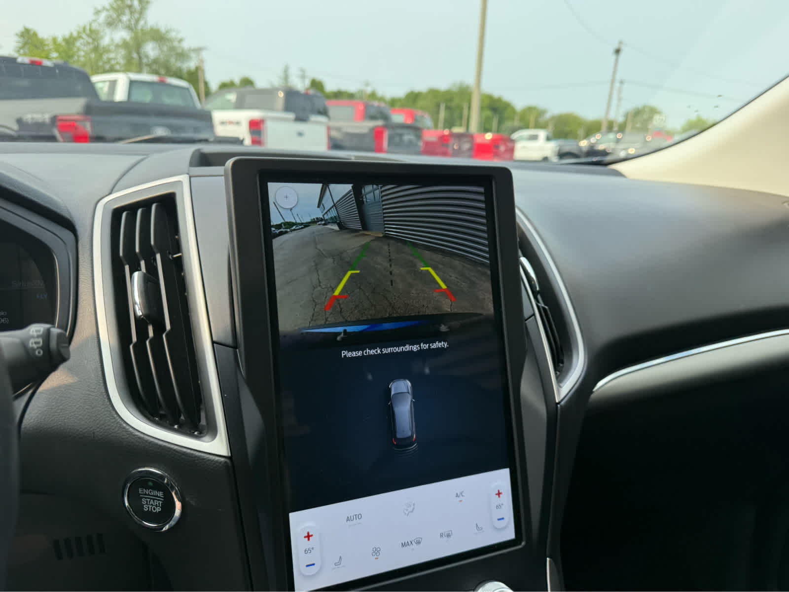 2022 Ford Edge SEL photo 19