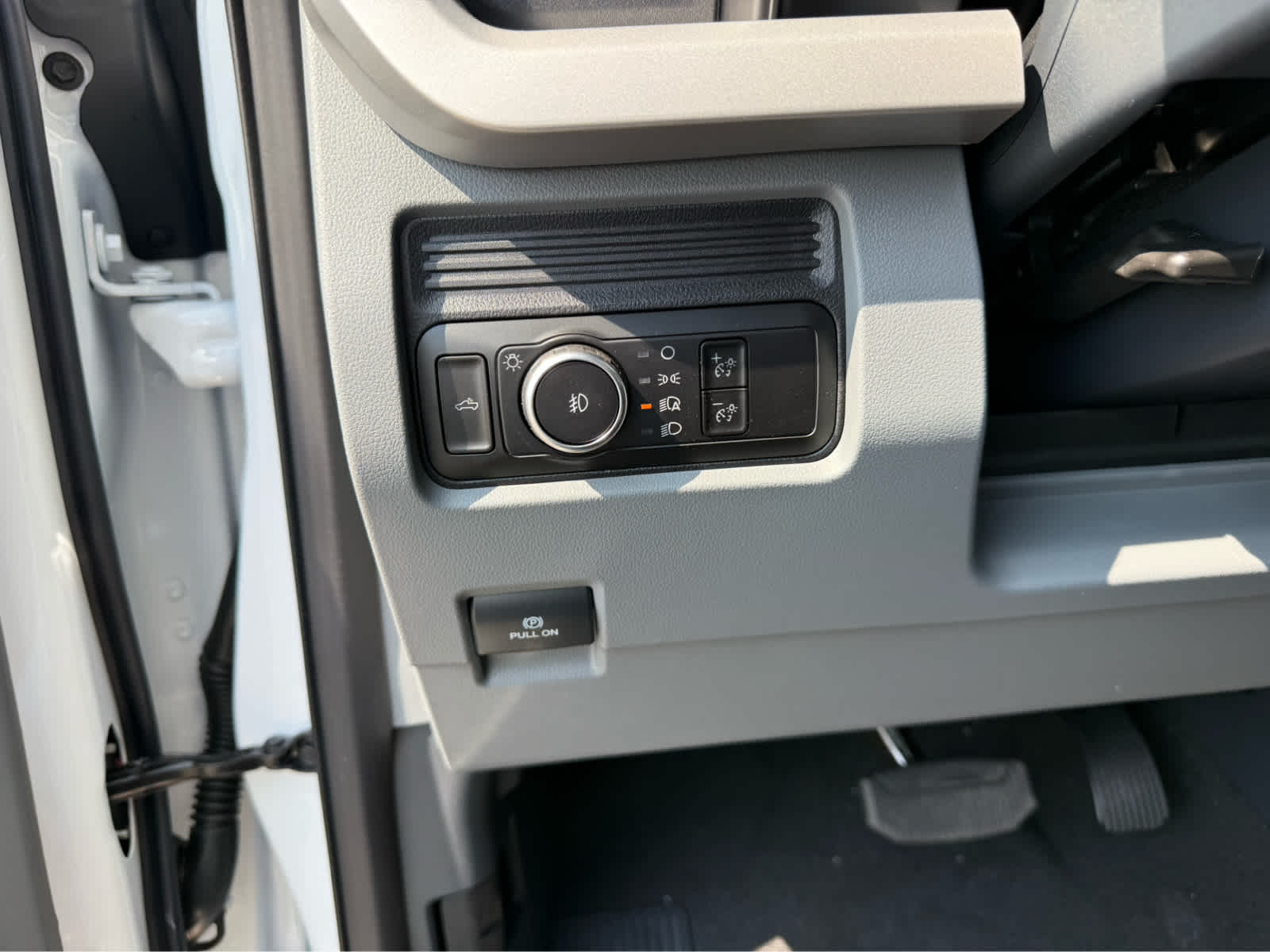 2025 Ford F-350 XL photo 7