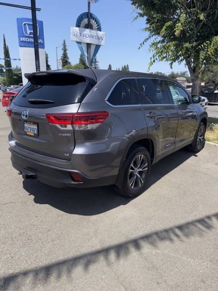 2019 Toyota Highlander Hybrid LE