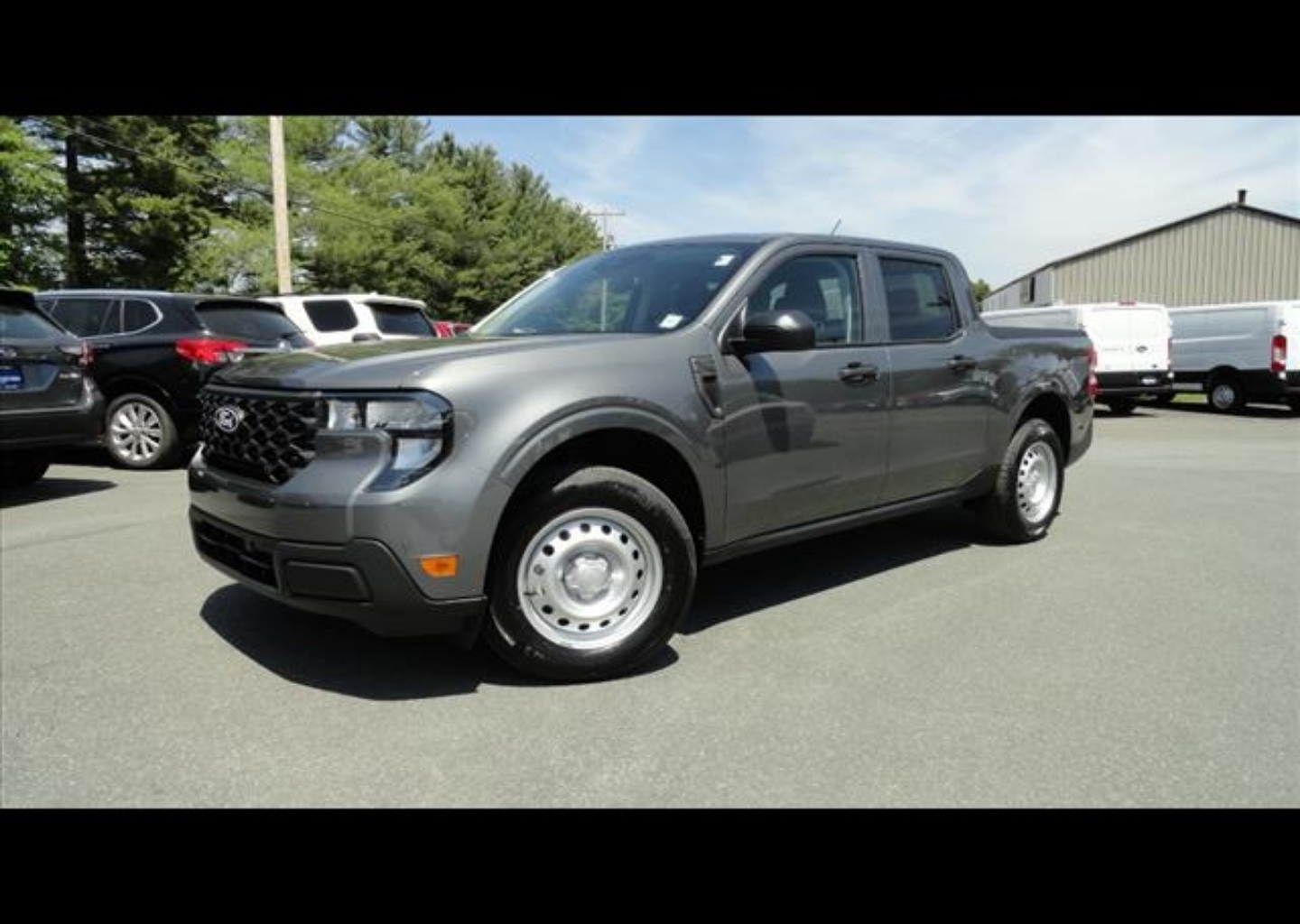 2025 Ford Maverick XL's photo