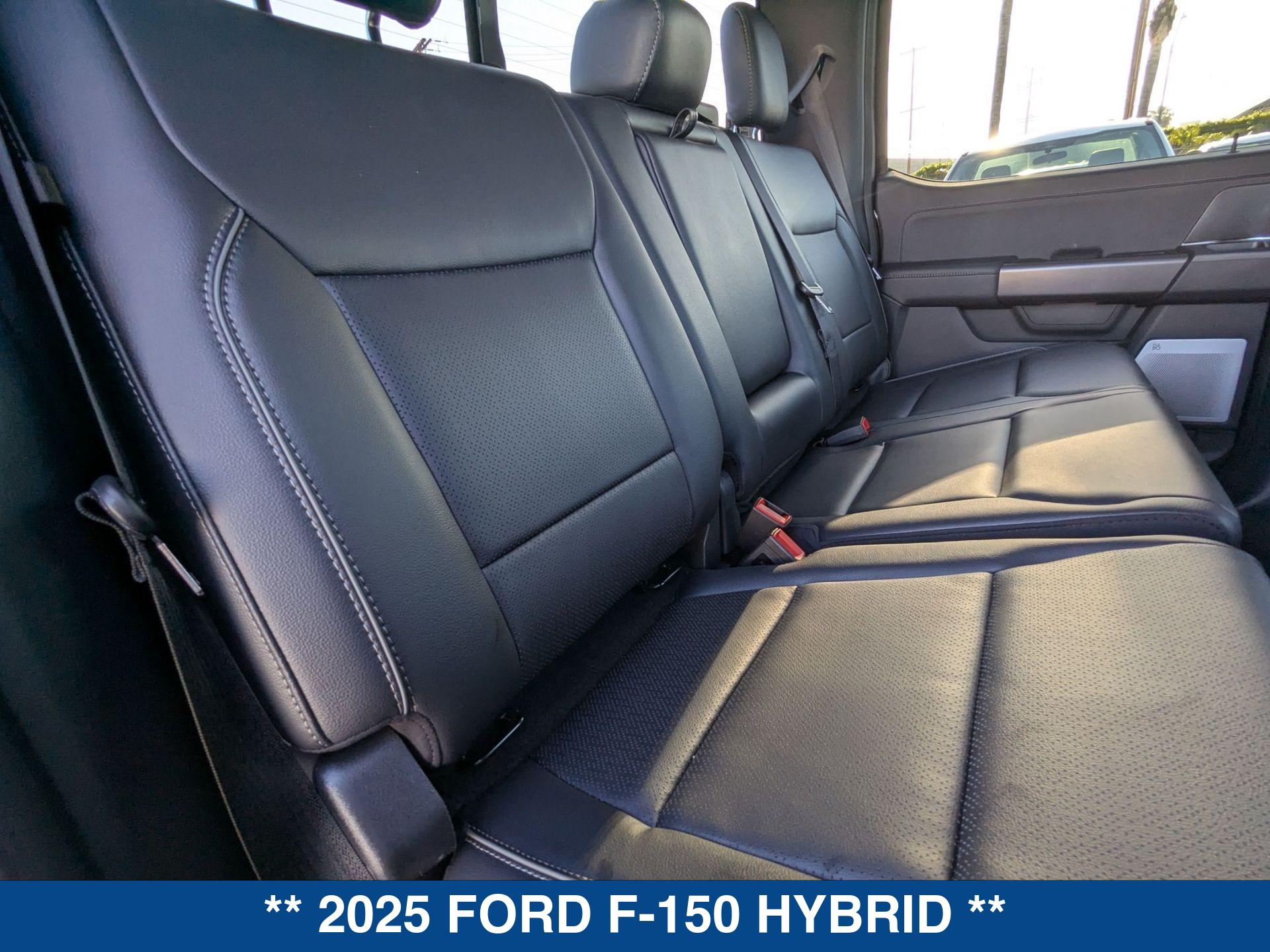 2025 Ford F-150 Lariat photo 24