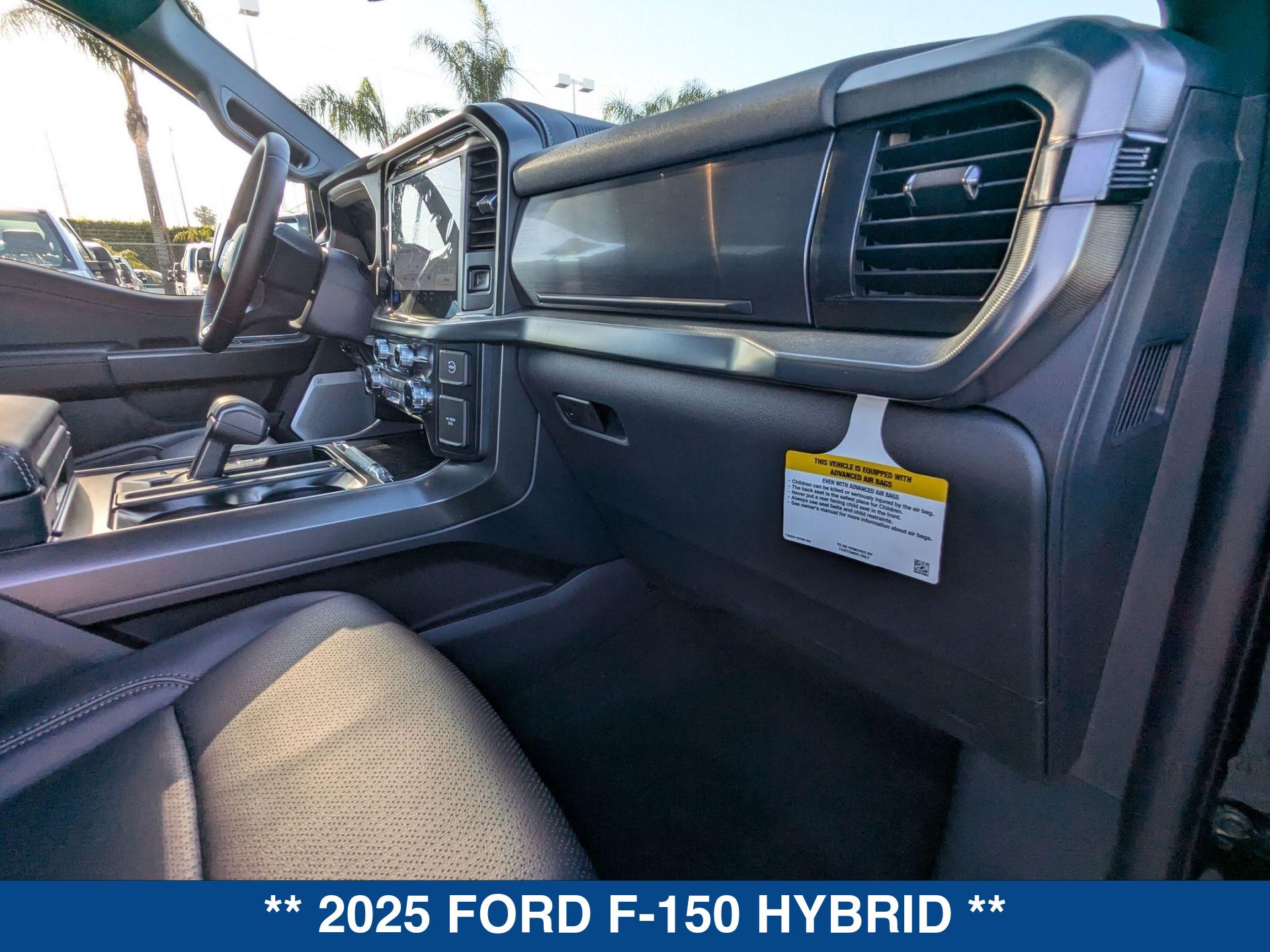 2025 Ford F-150 Lariat photo 25