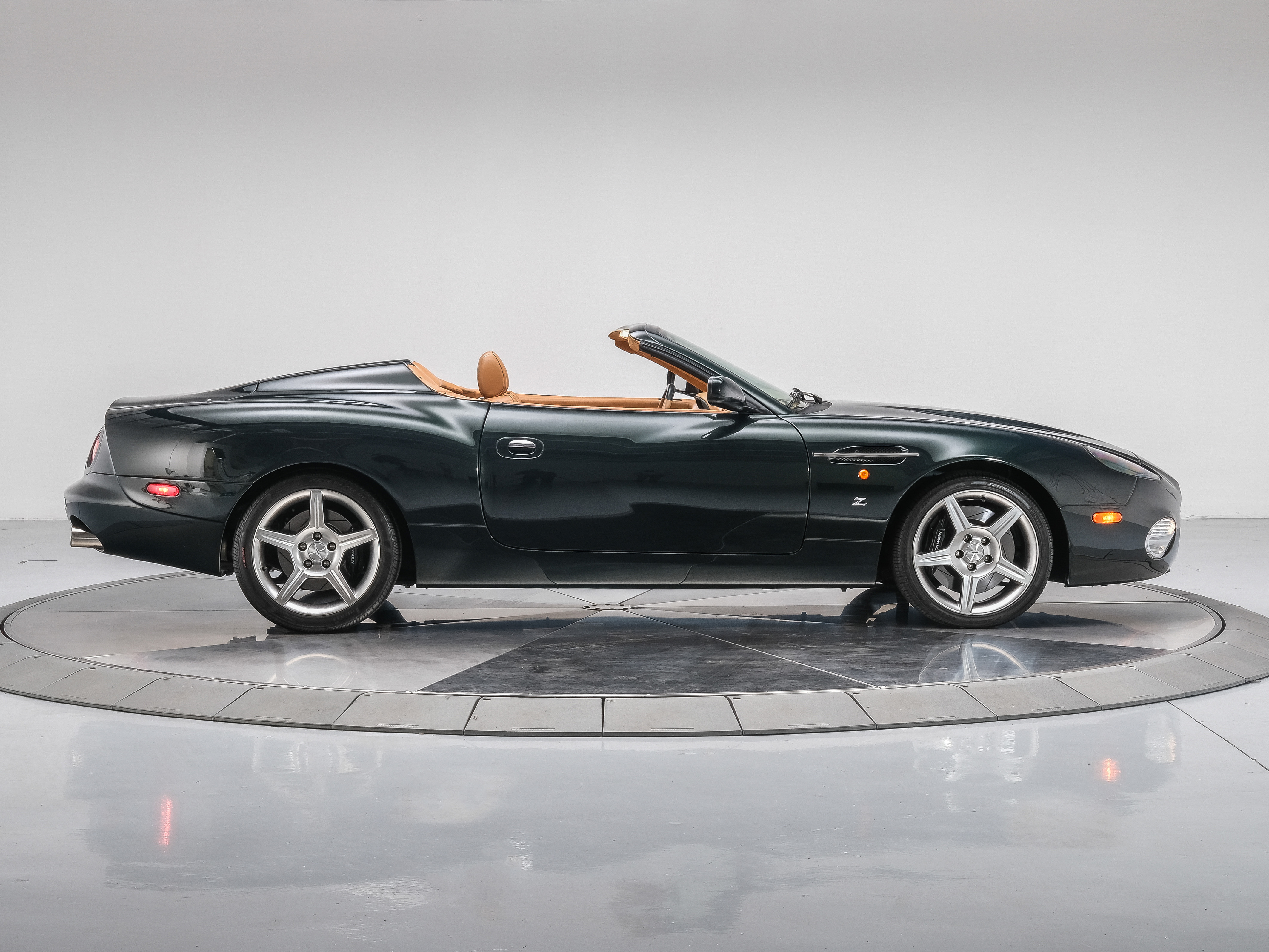 2003 Aston Martin DB7 Vantage photo 13