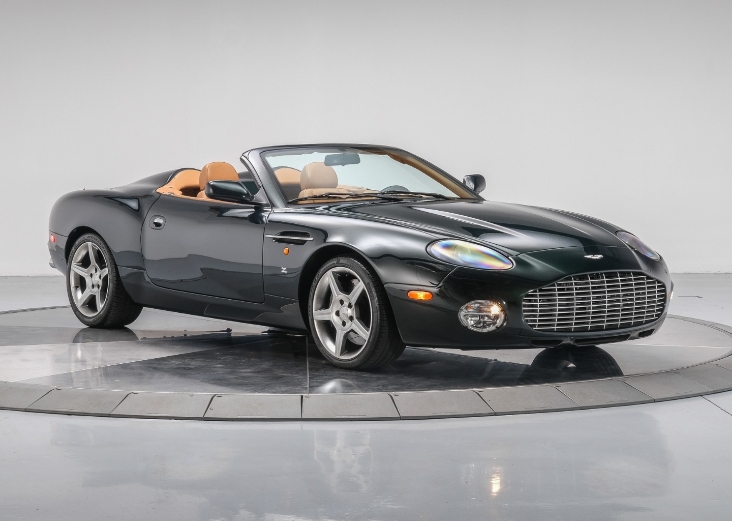 2003 Aston Martin DB7's photo