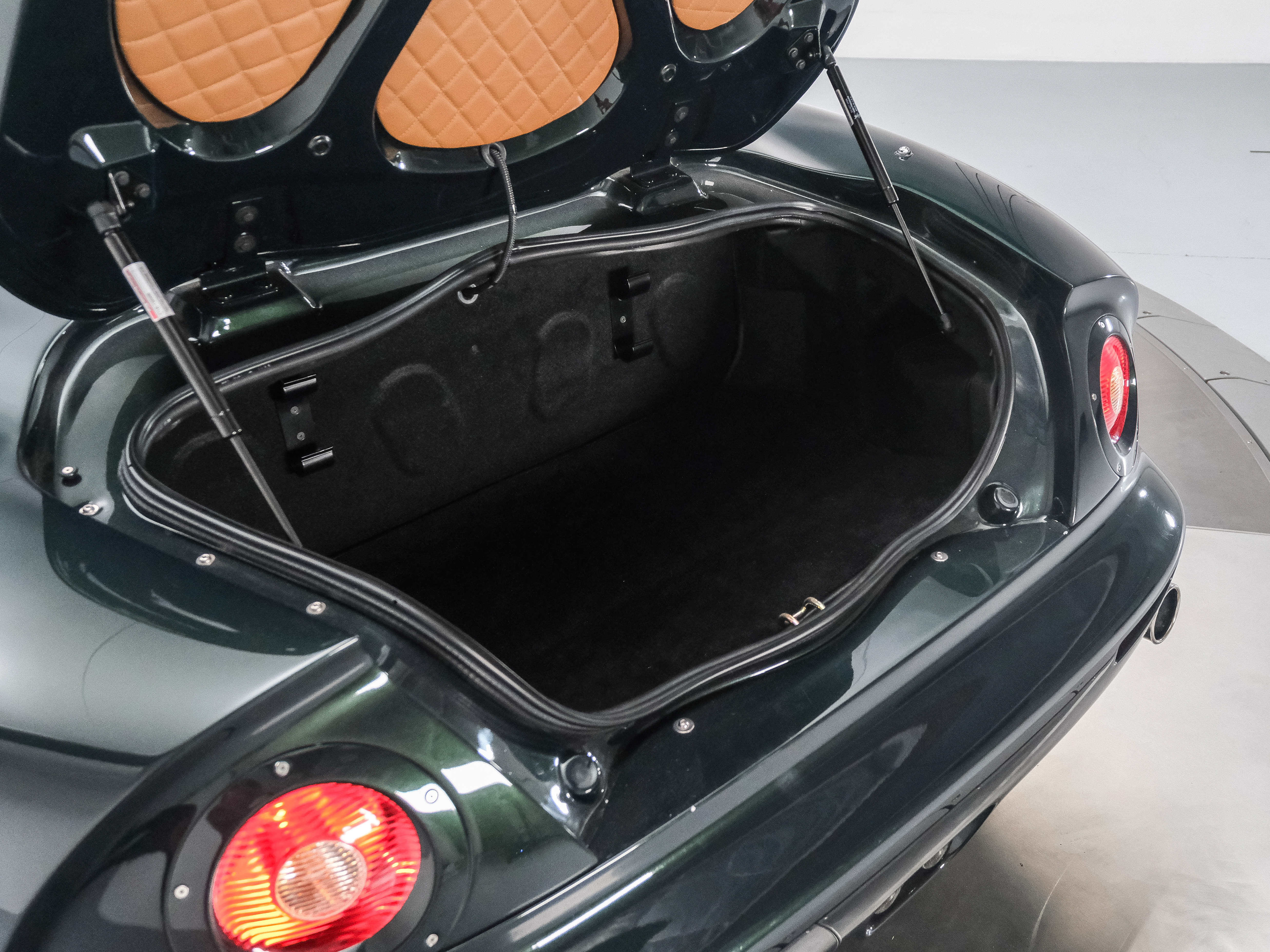 2003 Aston Martin DB7 Vantage photo 25