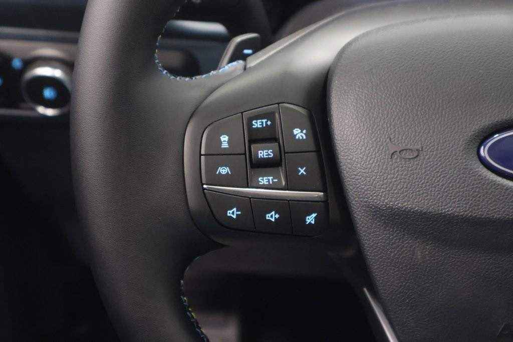 2025 Ford Maverick photo 11