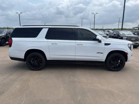 2023 GMC Yukon XL AT4