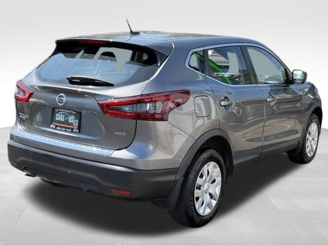 2020 Nissan Rogue Sport S photo 5
