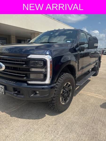 2025 Ford F-350SD Platinum