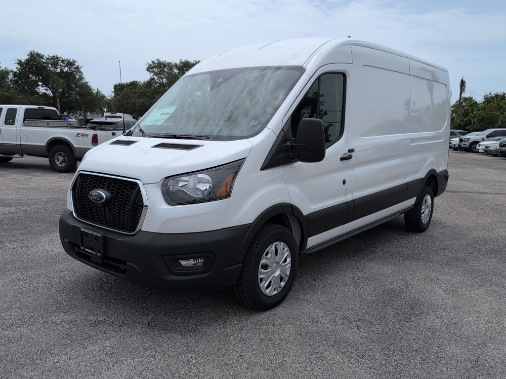 2025 Ford Transit photo 4