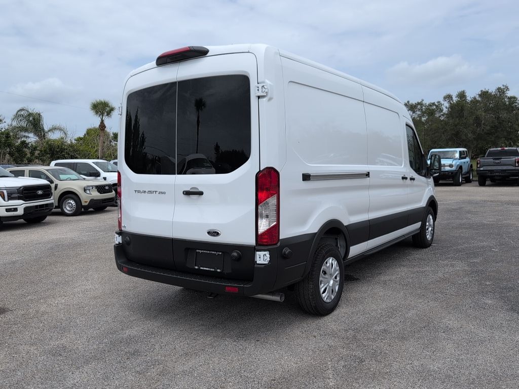 2025 Ford Transit photo 2