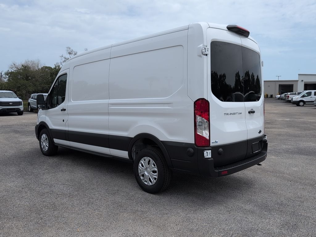 2025 Ford Transit photo 4