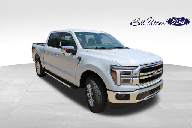 2025 Ford F-150 Lariat photo 2