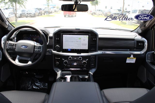 2025 Ford F-150 Lariat photo 10