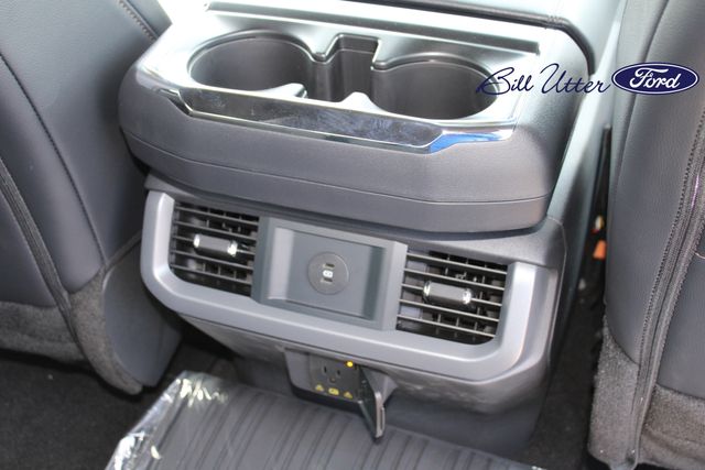 2025 Ford F-150 Lariat photo 11