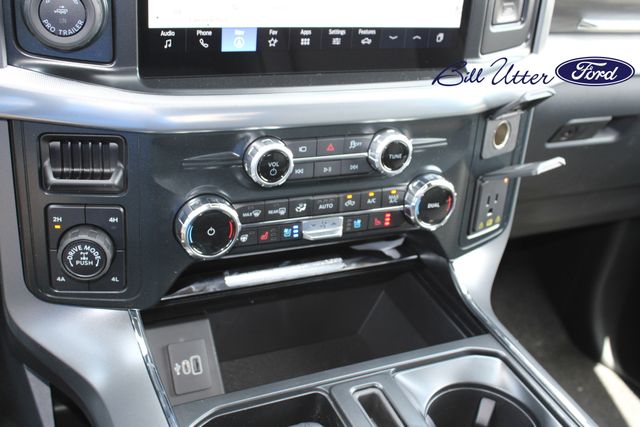 2025 Ford F-150 Lariat photo 14