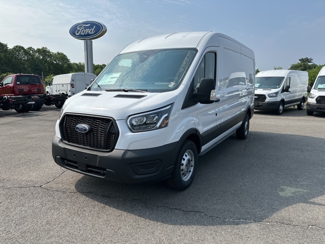 2025 Ford Transit photo 3