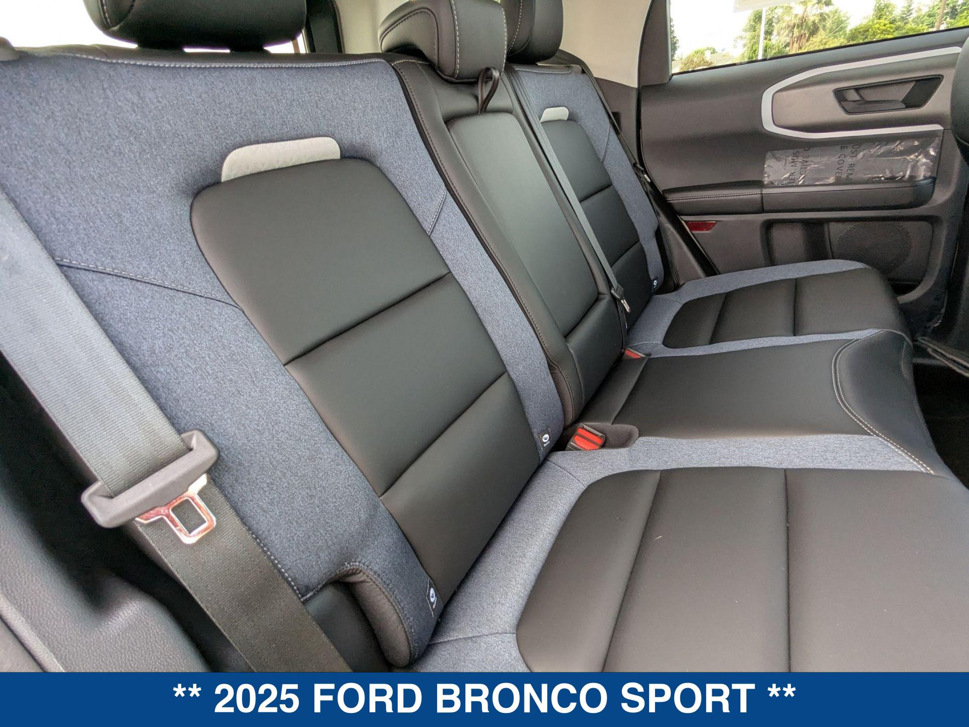 2025 Ford Bronco Sport Outer Banks photo 19