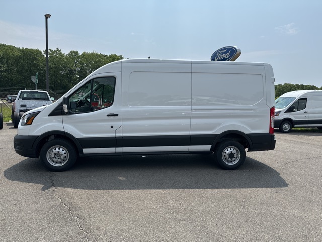 2025 Ford Transit photo 3