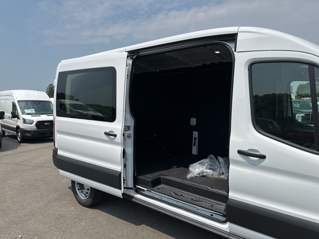 2025 Ford Transit photo 8