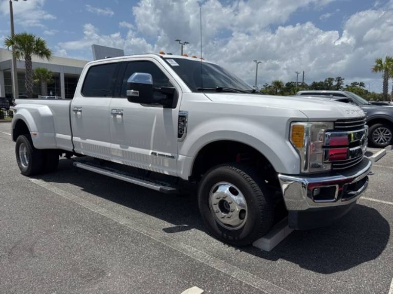 2017 Ford F-350SD LARIAT
