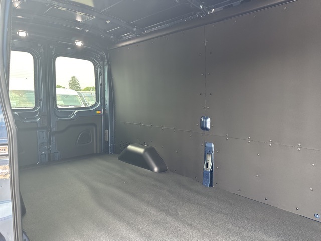 2025 Ford Transit photo 10