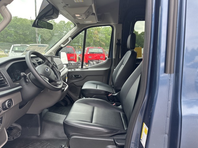 2025 Ford Transit photo 13