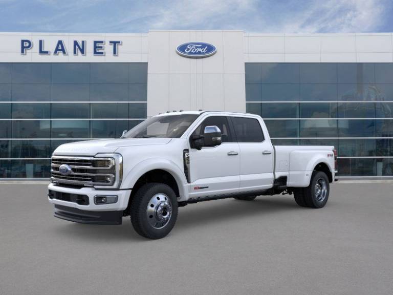 2025 Ford Super Duty F-450 DRW Platinum 4WD Crew Cab 8' Box