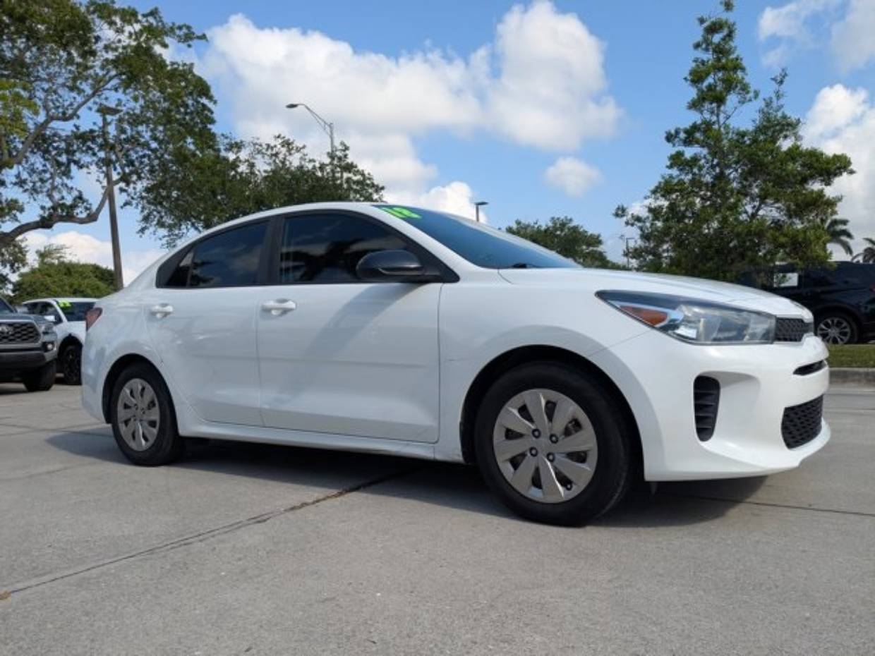 Used 2018 Kia RIO S with VIN 3KPA24AB6JE086137 for sale in Naples, FL