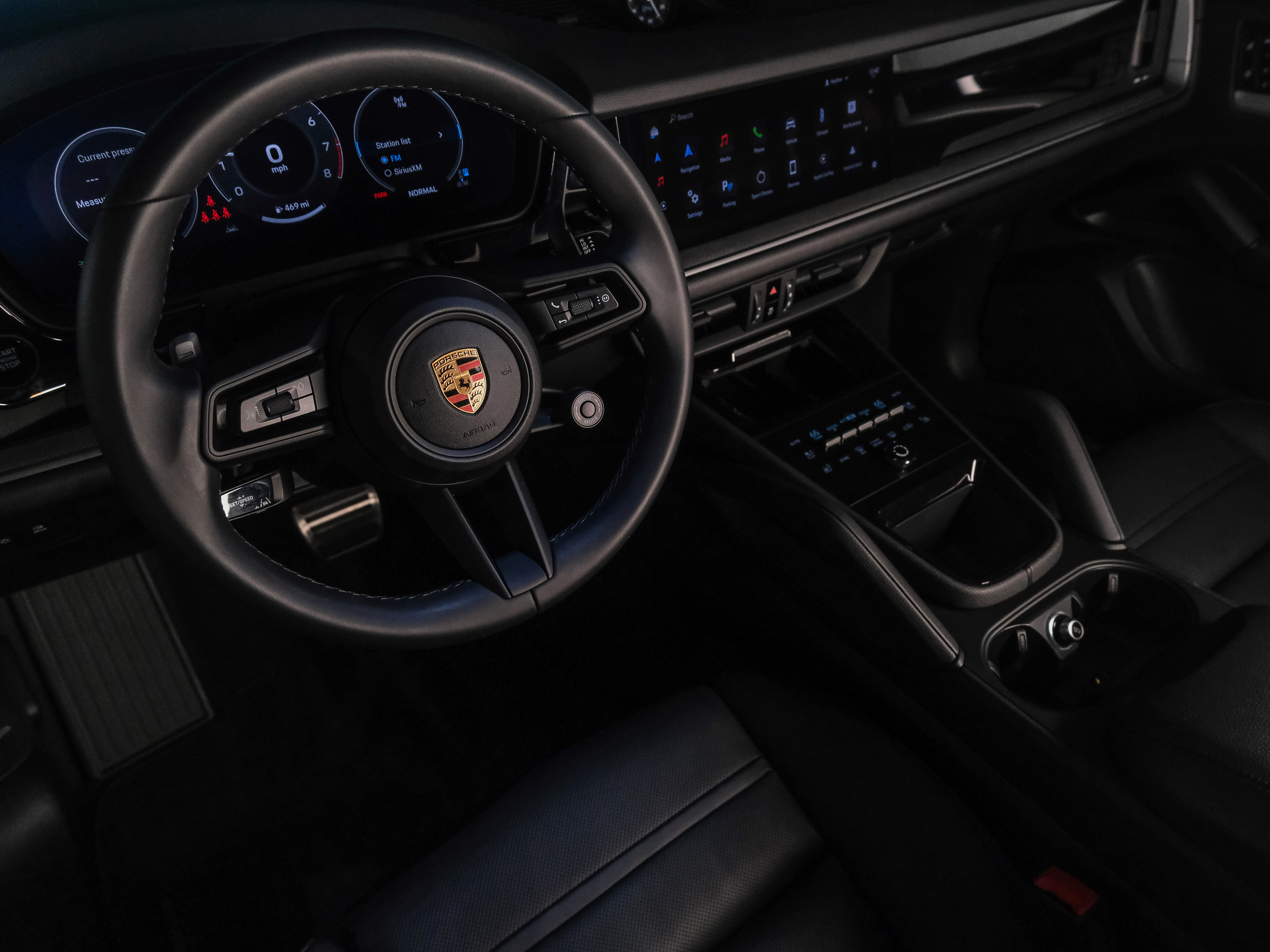 2024 Porsche Cayenne Coupe S photo 4