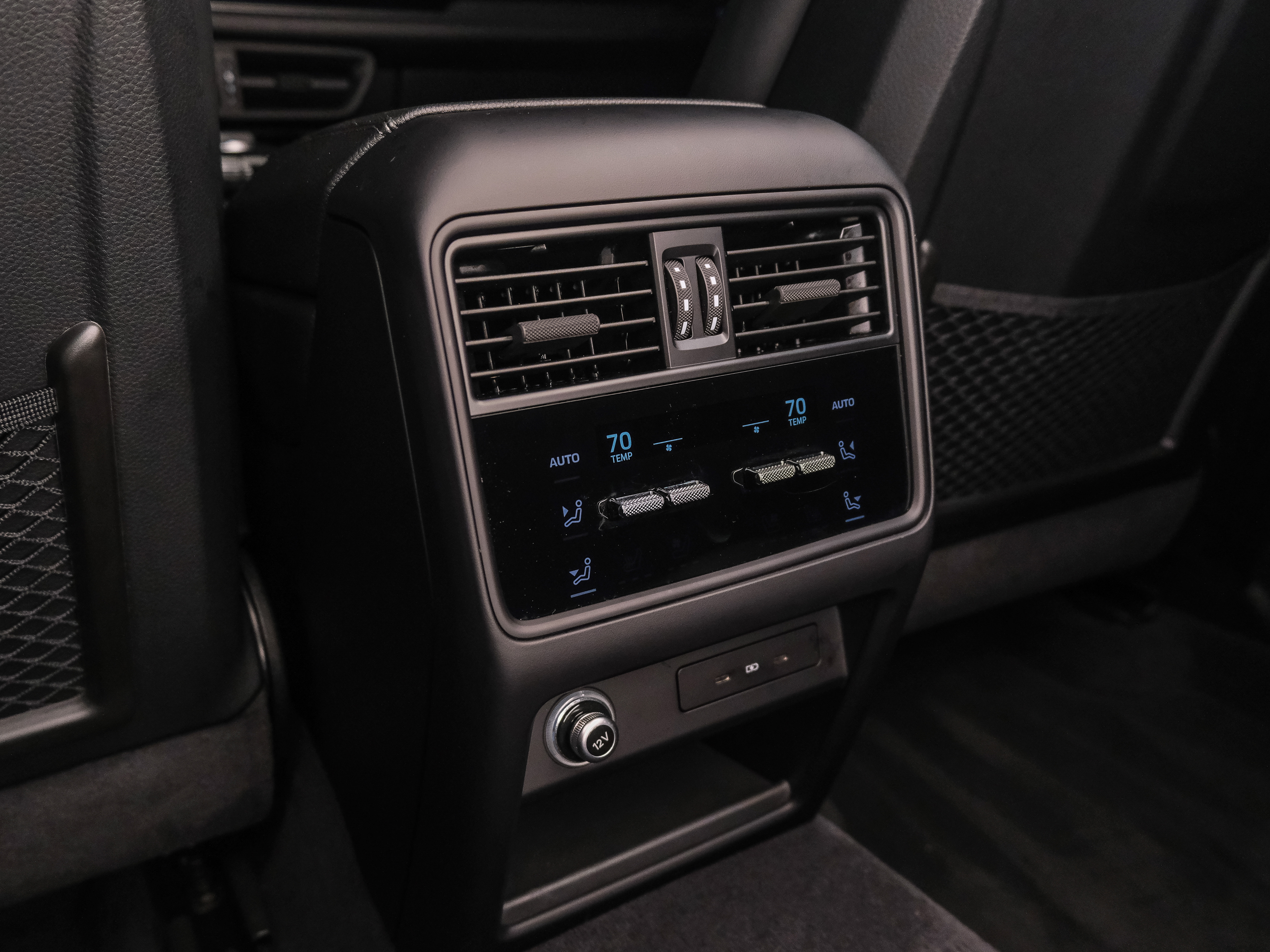 2024 Porsche Cayenne Coupe S photo 20