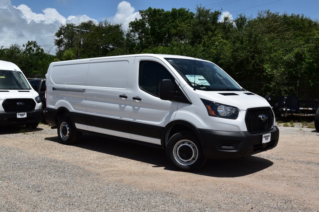 2025 Ford Transit photo 3