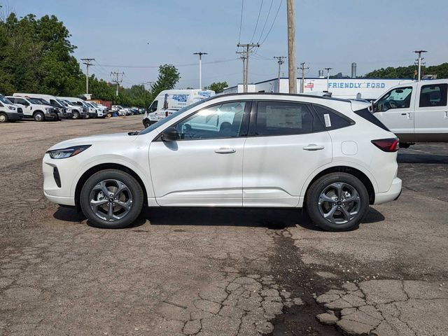 2024 Ford Escape ST-Line photo 5