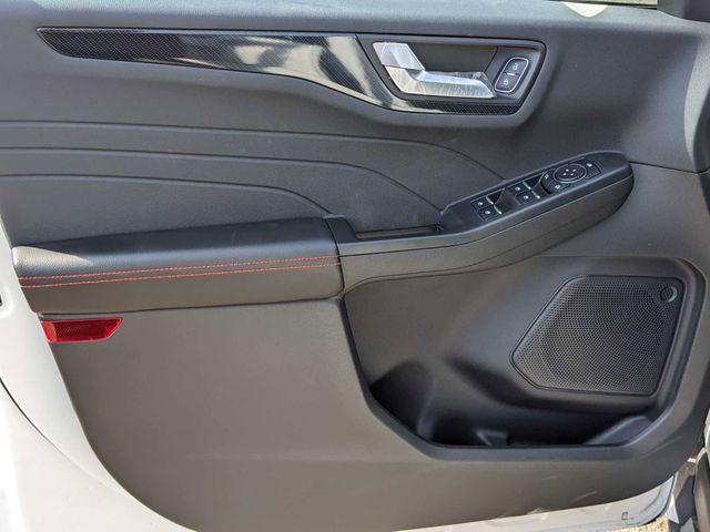 2024 Ford Escape ST-Line photo 12