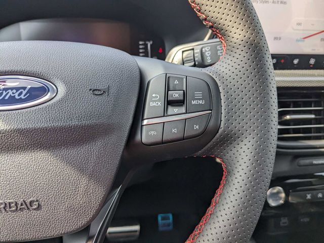 2024 Ford Escape ST-Line photo 15