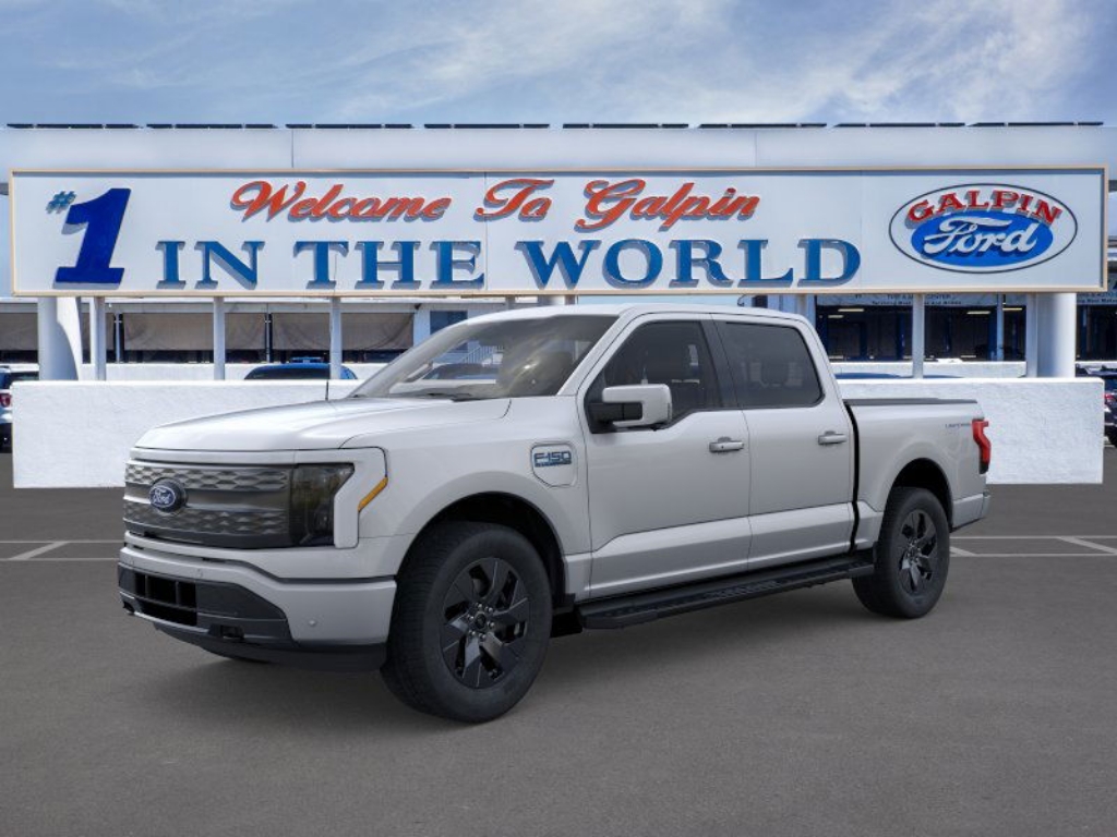 2025 Ford F-150 Lightning LARIAT