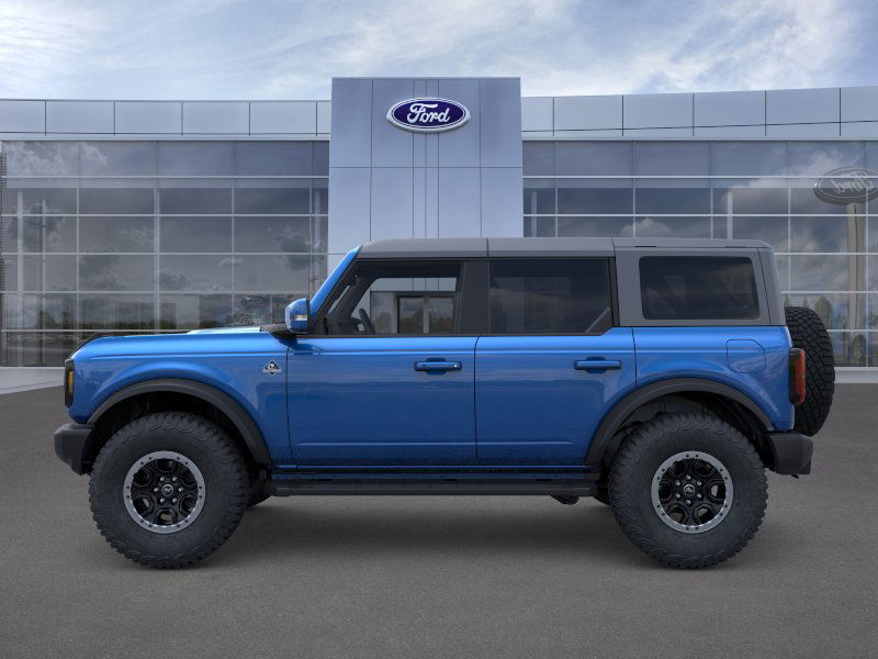 2024 Ford Bronco Outer Banks photo 3