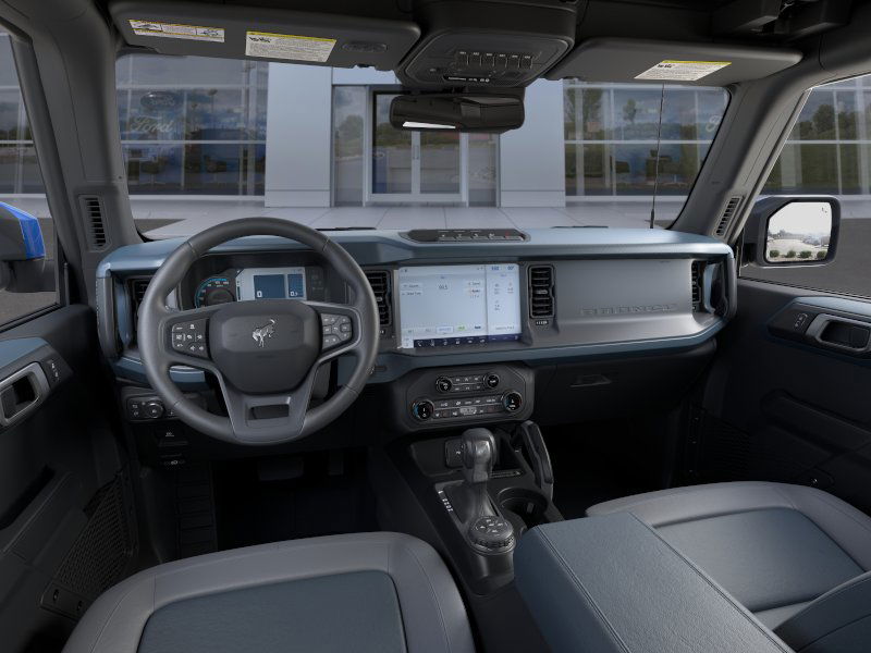 2024 Ford Bronco Outer Banks photo 9