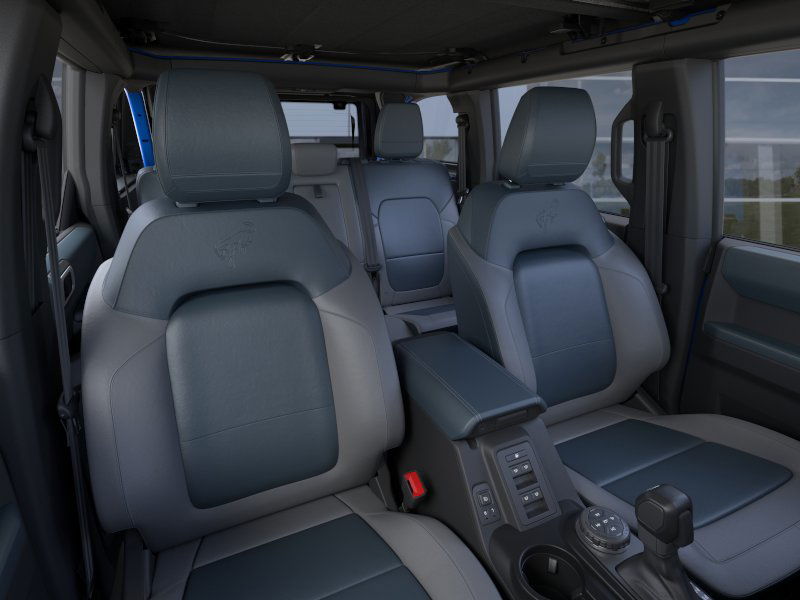 2024 Ford Bronco Outer Banks photo 10