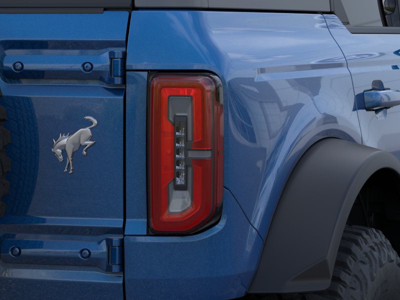 2024 Ford Bronco Outer Banks photo 22