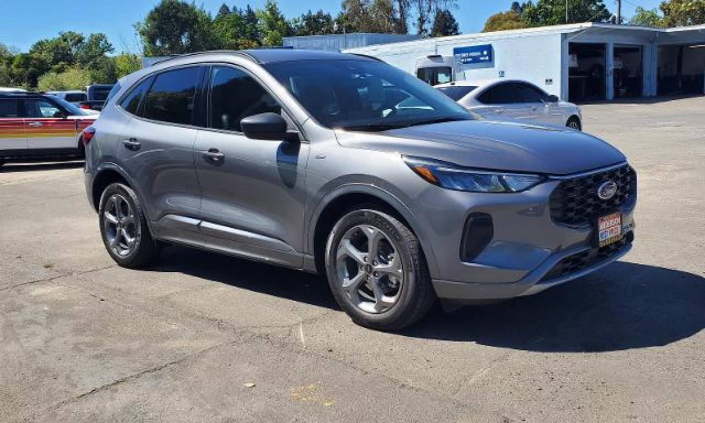 2024 Ford Escape ST-Line's photo