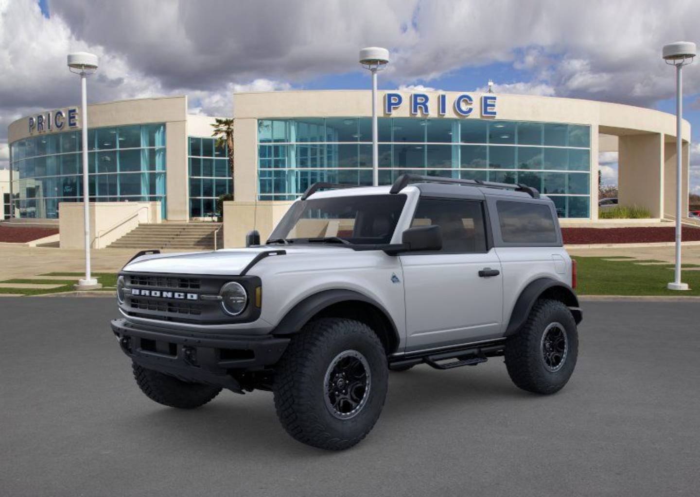 2024 Ford Bronco 2-Door Black Diamond's photo