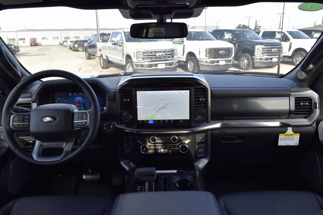 2025 Ford F-150 Lariat photo 4