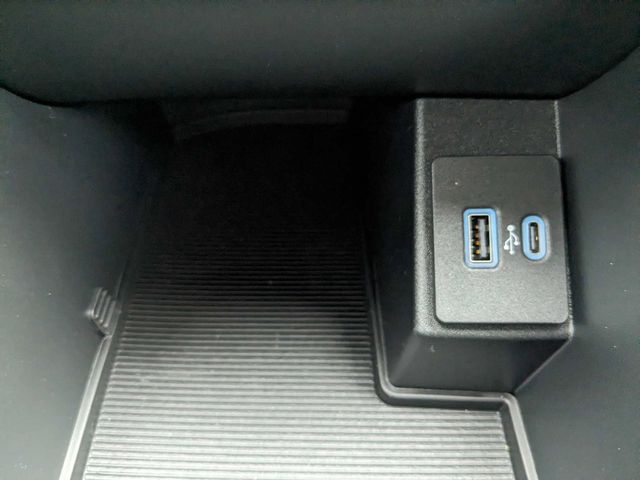 2024 Ford Edge SEL photo 19