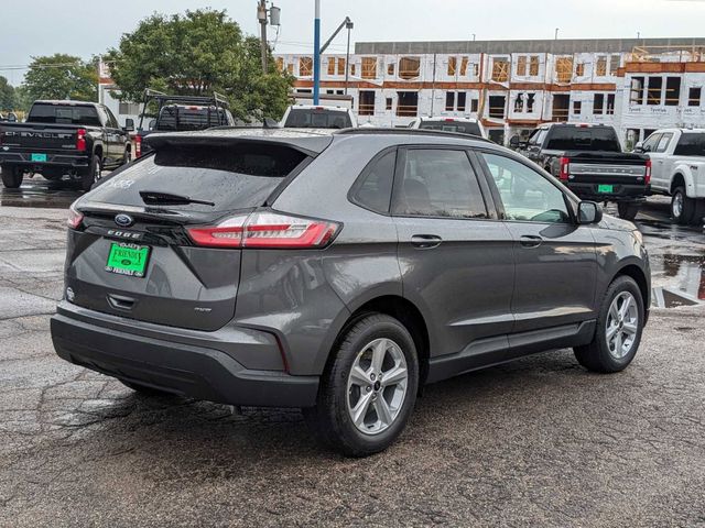 2024 Ford Edge SE photo 3