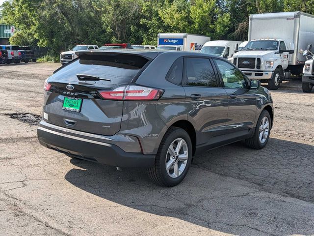 2024 Ford Edge SE photo 3