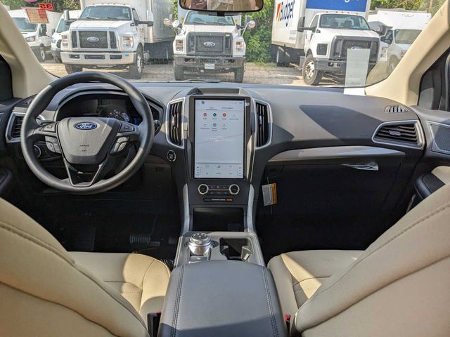 2024 Ford Edge SE photo 20