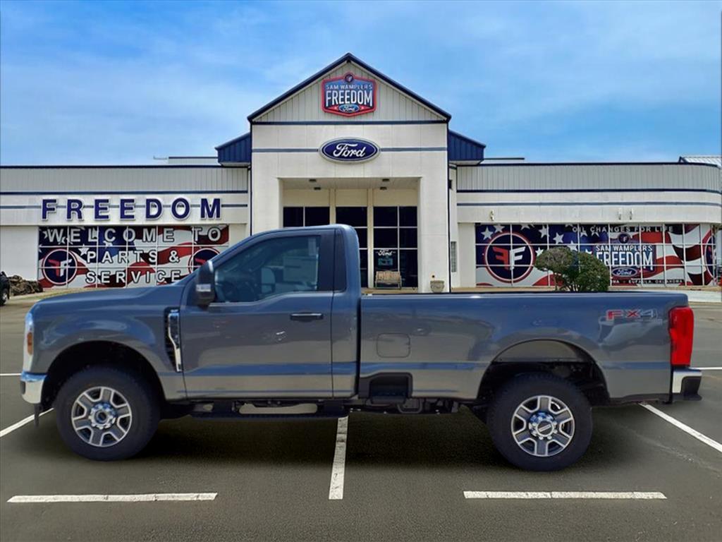 2025 Ford F-350 photo 4