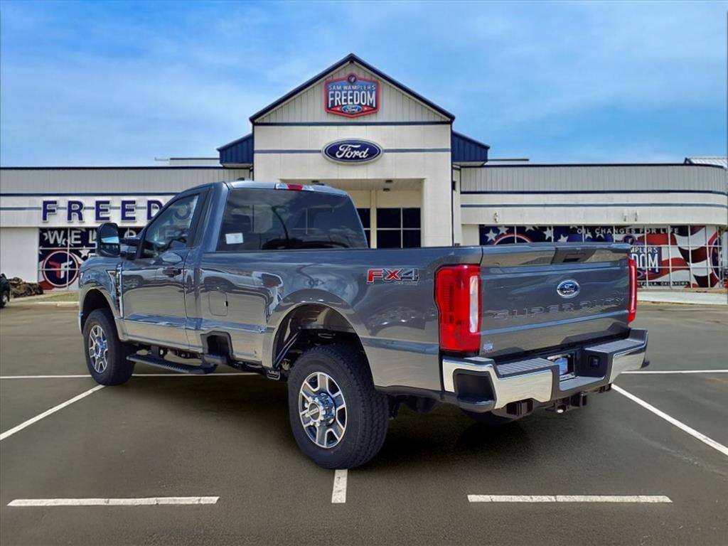 2025 Ford F-350 photo 5