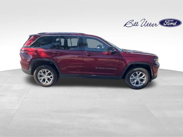 2023 Jeep Grand Cherokee Limited photo 2